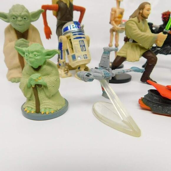 Star Wars Collectible 1990s Figurines Lot Of 14 R2D2 Yoda Applause & others - Picture 2 of 16